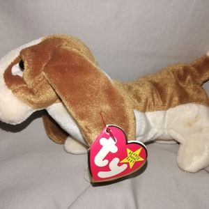 Vintage TY Beanie Baby 'Tracker' the Bloodhound